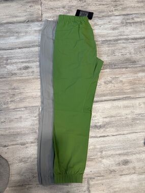 Fabletics The One Joggers - Men’s Medium - Short 27” inseam - Lot of 2